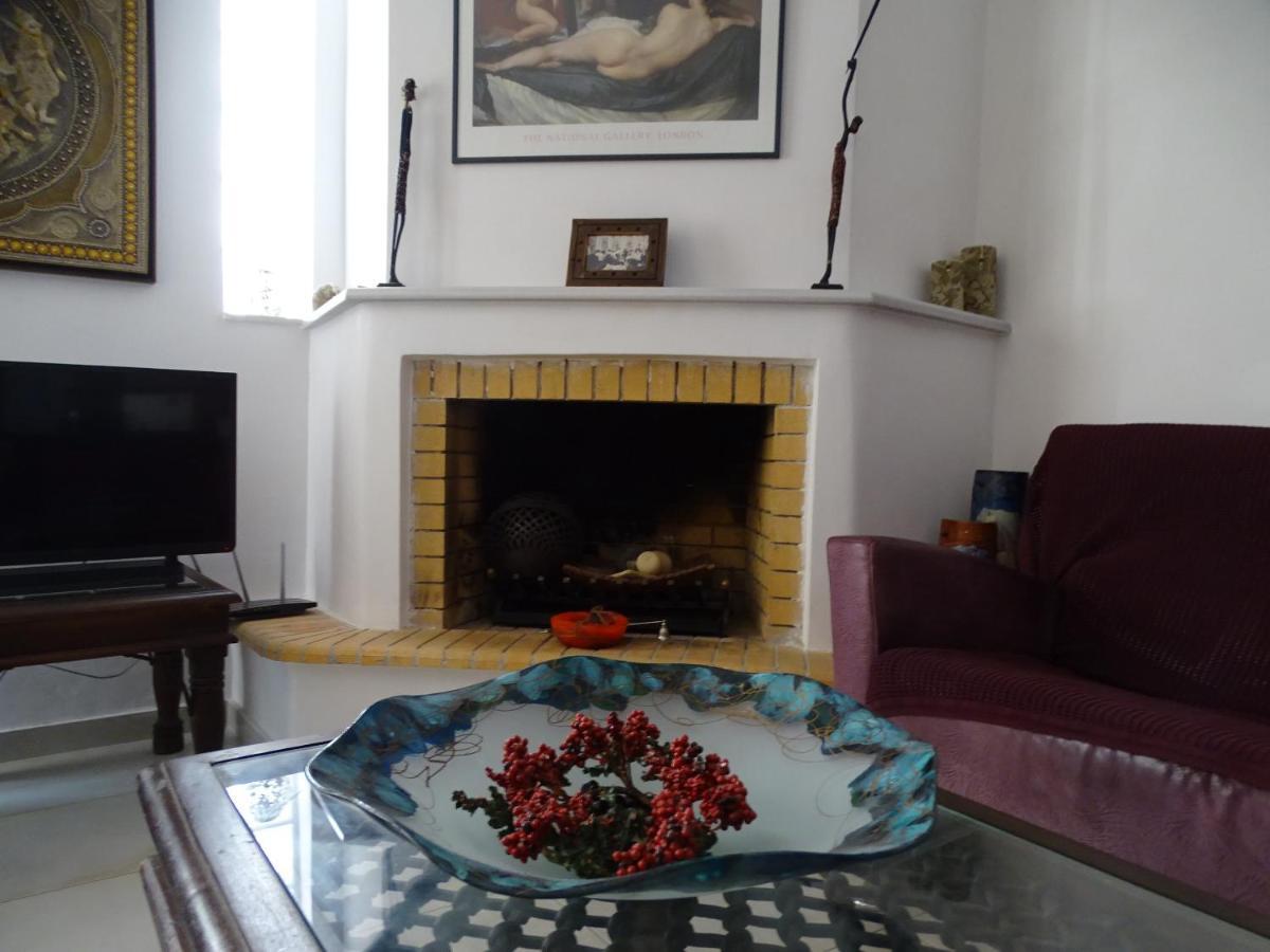 Dreamy Studio With Private Garden Atenas Exterior foto